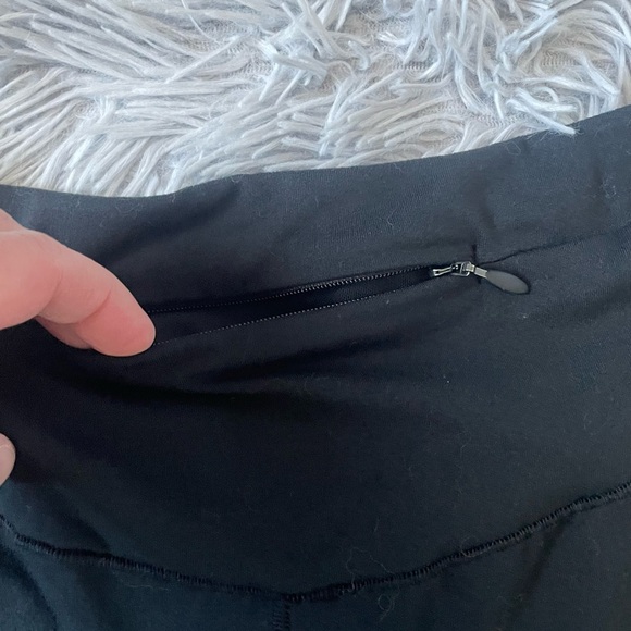 Columbia Women's Black Yoga Pants - Picture 4 of 11